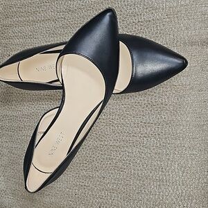 Nine West Pointy-Toe Flats. Leather. Black. Size 8 1/2 m